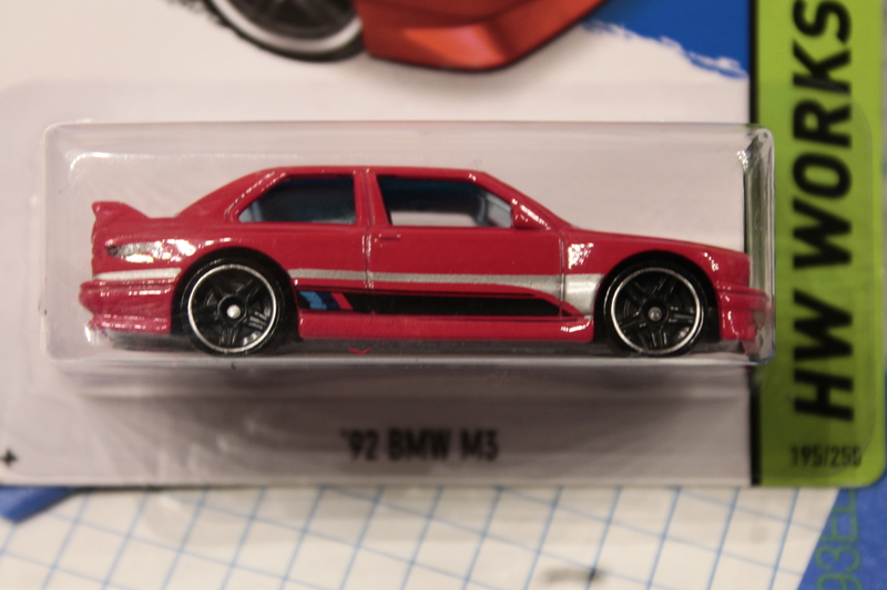 Illustration for article titled "Call Your Custom": Hot Wheels Trading/Customization Haul